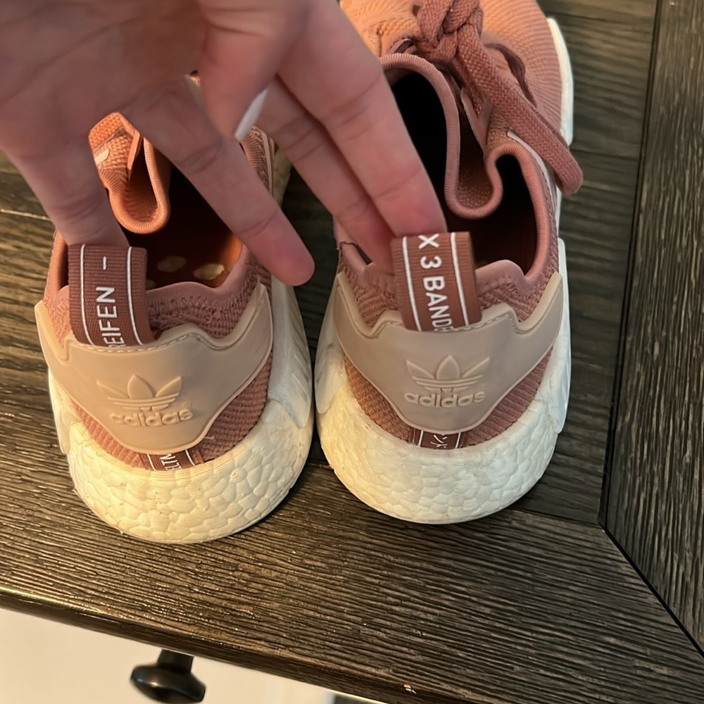 RARE Adidas Coral NMD Size 11 Womens - Picture 3 of 4